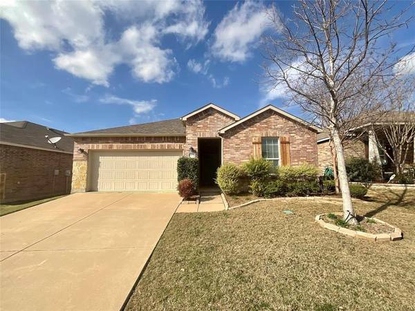 2405 Canchim Street, Fort Worth, TX 76131