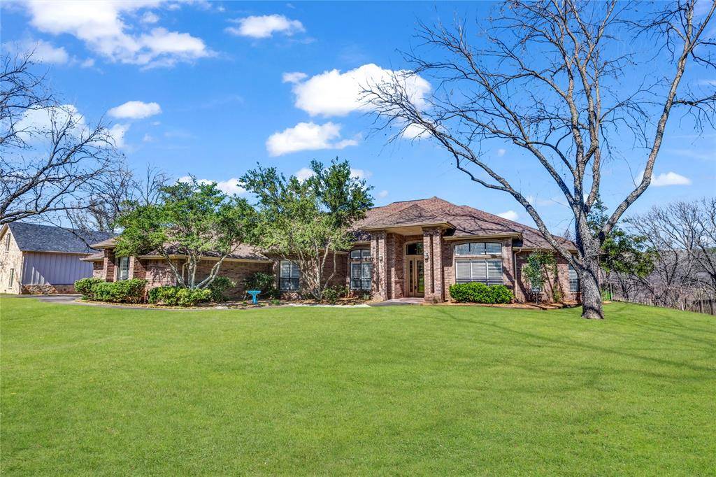 8432 Ravenswood Road, Granbury, TX 76049
