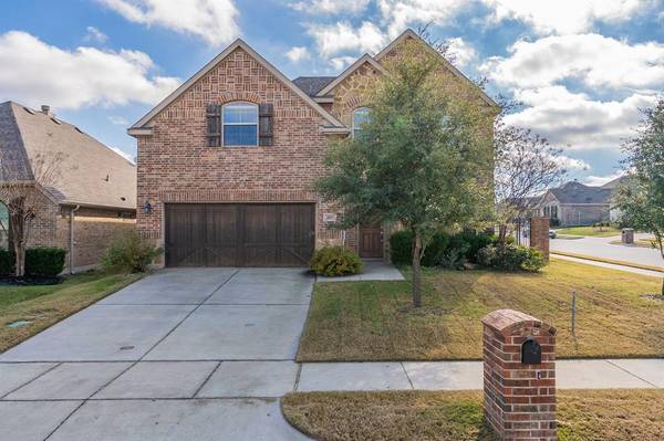 210 Bentley Drive, Midlothian, TX 76065