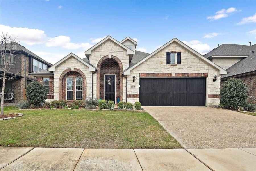 102 Millican Drive, Euless, TX 76040