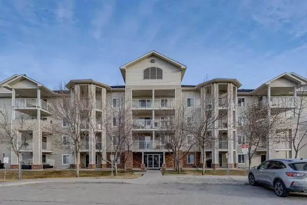 Calgary, AB T3K 5Z3,17 Country Village Bay NE #1111