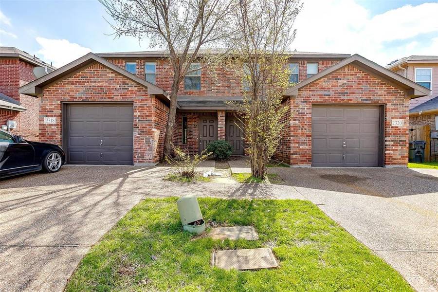 2320 Bloomfield Drive, Arlington, TX 76012