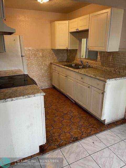 North Lauderdale, FL 33068,[StreetName,UnitNumber,StreetNumber,StreetDirPrefix]
