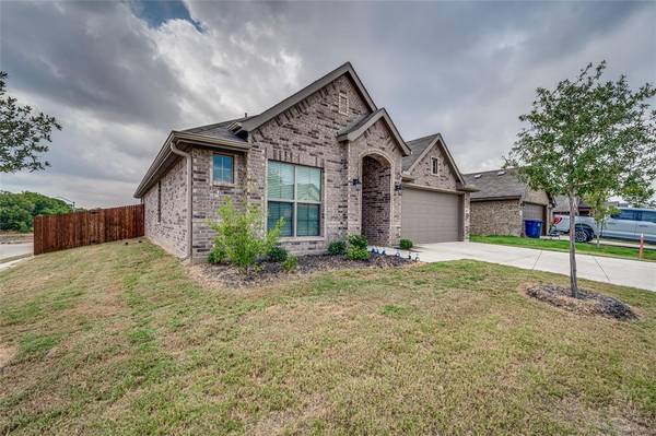 101 Cheryl Drive, Keene, TX 76059