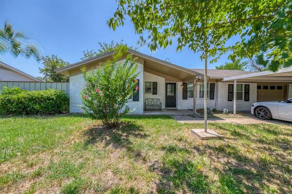 1102 16th Avenue, Mineral Wells, TX 76067