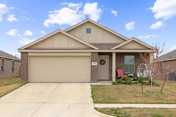 1129 Crestview Drive, Hutchins, TX 75141