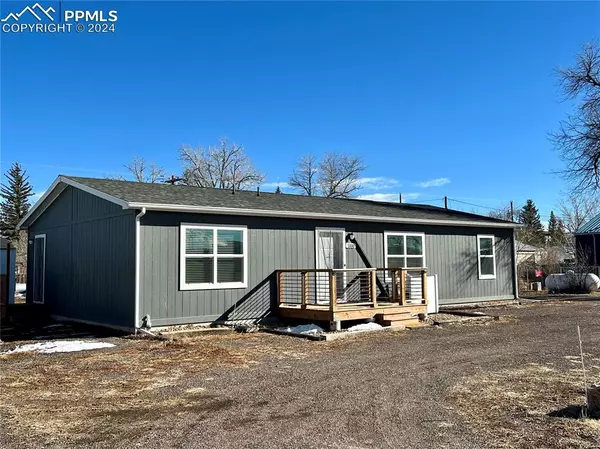 318 Cheyenne AVE, Simla, CO 80835