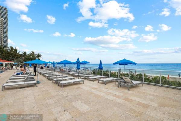 Sunny Isles Beach, FL 33160,19201 Collins Ave  #201