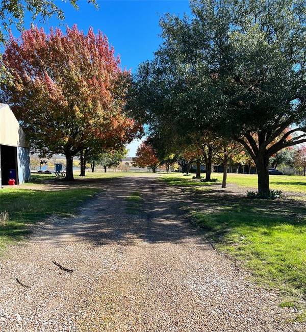 9122 County Road 628, Blue Ridge, TX 75424