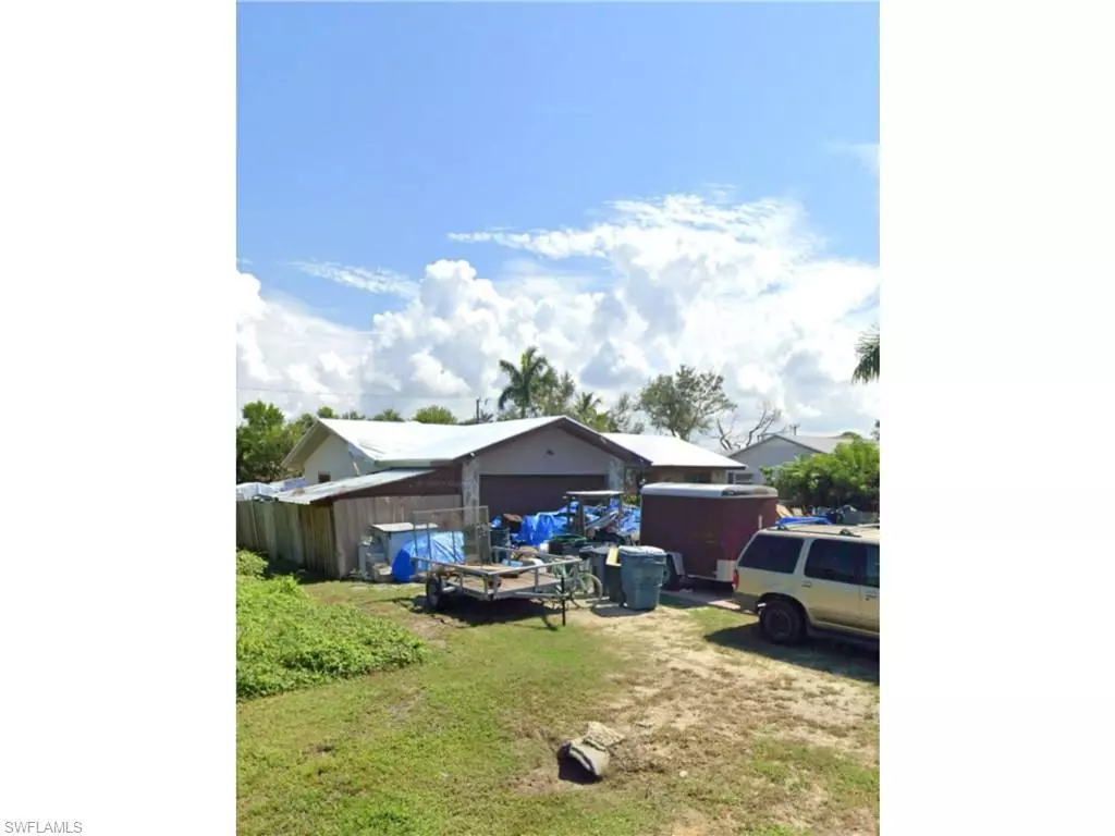 Bokeelia, FL 33922,5524 Avenue D