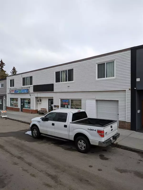 Edmonton, AB T6C 3B4,7743 85 ST NW