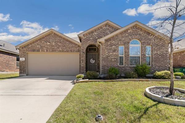 2125 Alamandine Avenue, Cross Roads, TX 76227