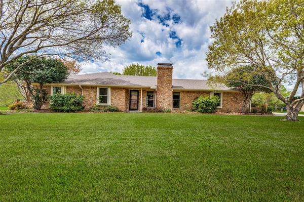 205 Prairie Creek, Red Oak, TX 75154