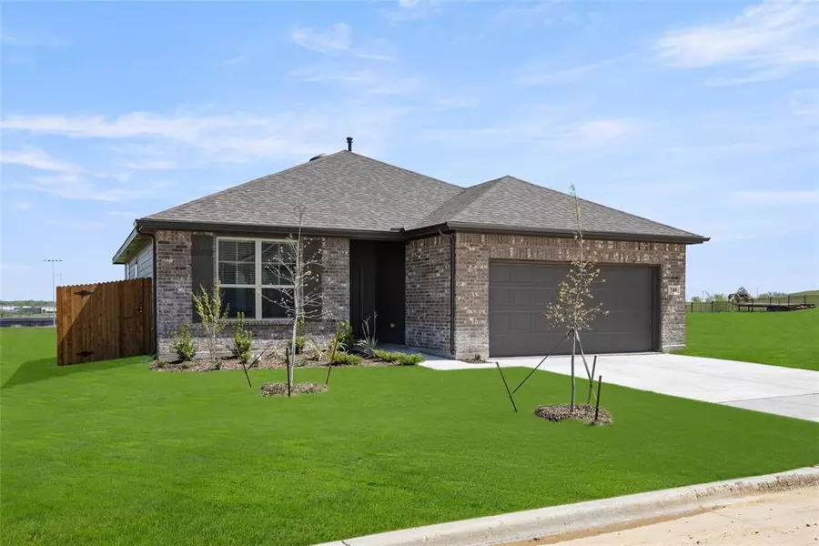 740 Jaguar Ridge, Godley, TX 76044