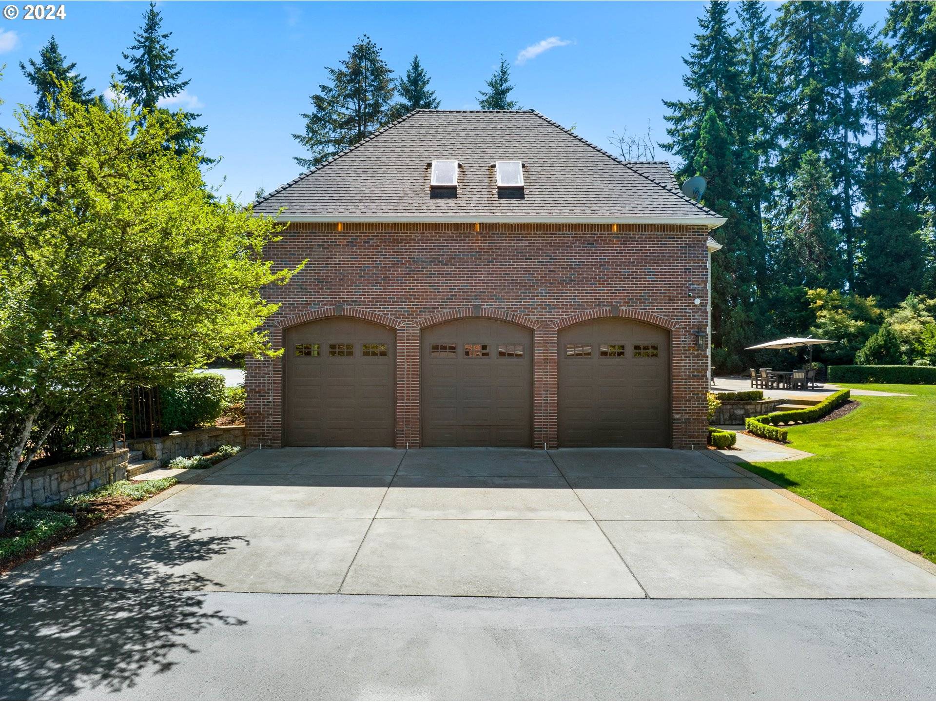 Wilsonville, OR 97070,29989 SW 35TH DR