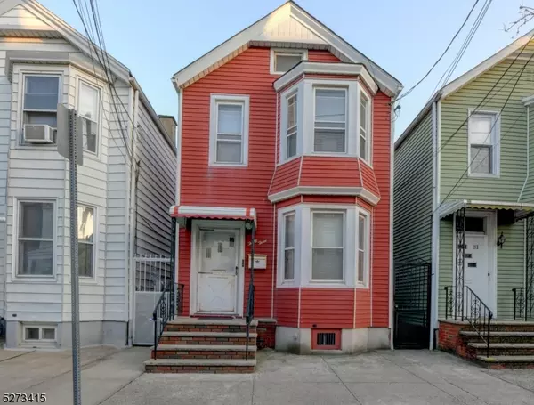 33 Marne St, Newark City, NJ 07105