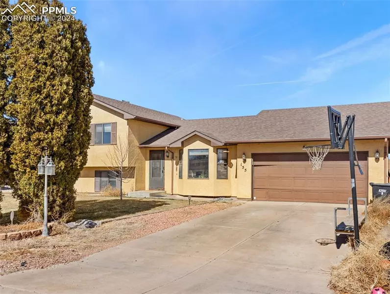 155 E Calico DR, Pueblo West, CO 81007