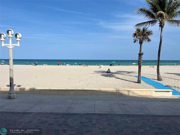 201 Van Buren St  #105,  Hollywood,  FL 33019