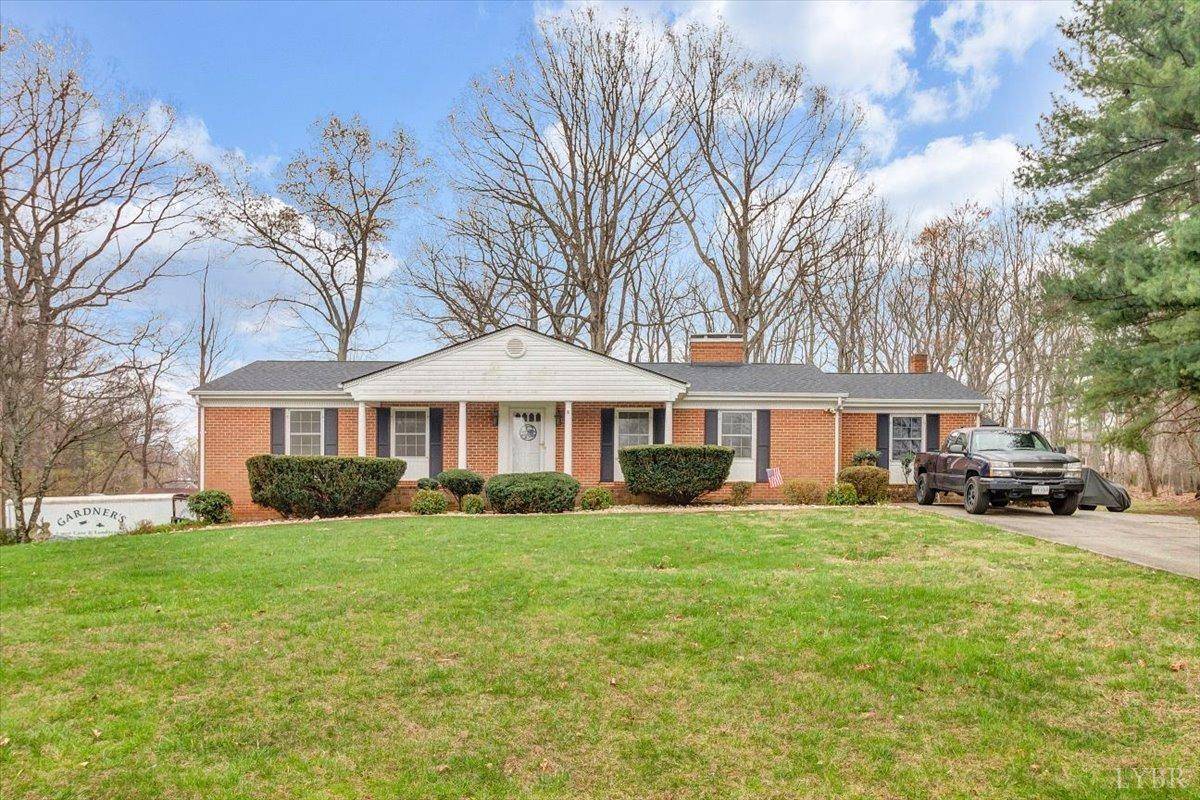 404 Woodland CIR, Lynchburg, VA 24502