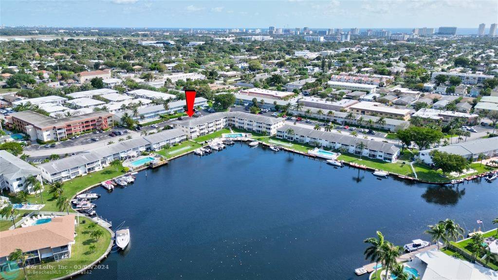 Pompano Beach, FL 33060,700 Pine Dr  #301