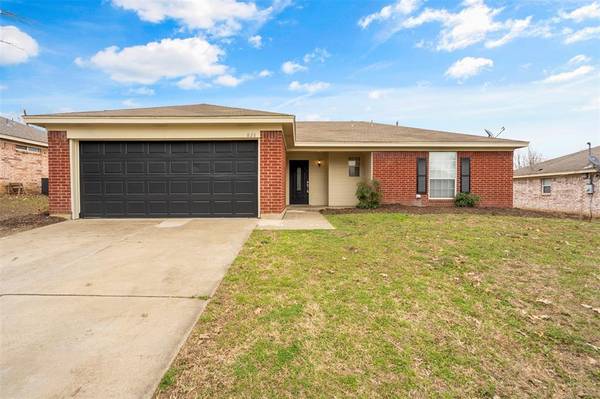 828 Blue Ridge Drive, Burleson, TX 76028