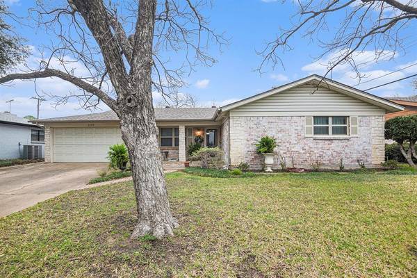 2105 Gettysburg Place,  Bedford,  TX 76022