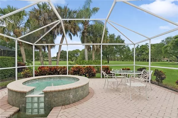 Naples, FL 34105,256 Edgemere WAY E