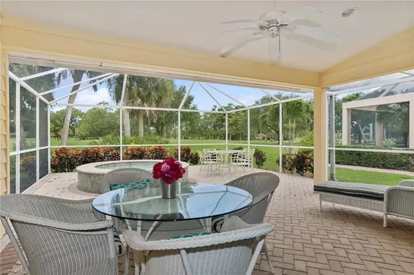 Naples, FL 34105,256 Edgemere WAY E