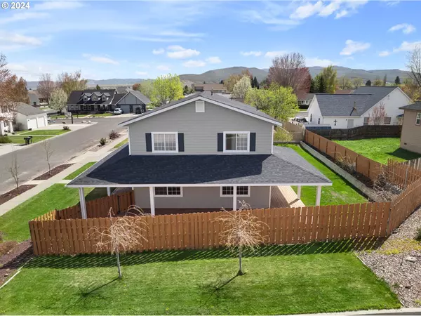 Baker City, OR 97814,3485 EAGLE CREST WAY