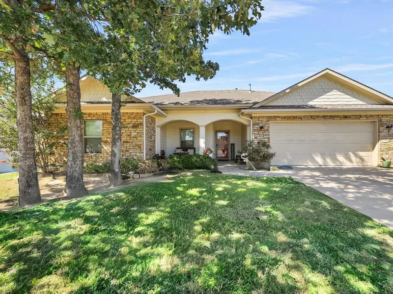 1822 Woodland Park Drive, Denison, TX 75020