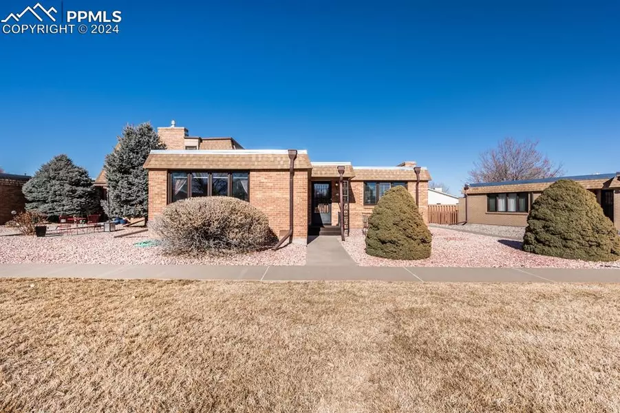 46 Regency BLVD #J, Pueblo, CO 81005