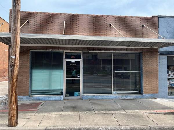 312 N Main Street, Winnsboro, TX 75494