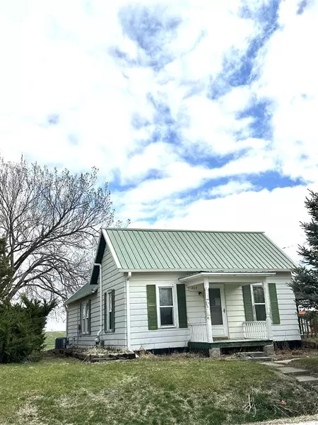 203 Division St, Kinross, IA 52335