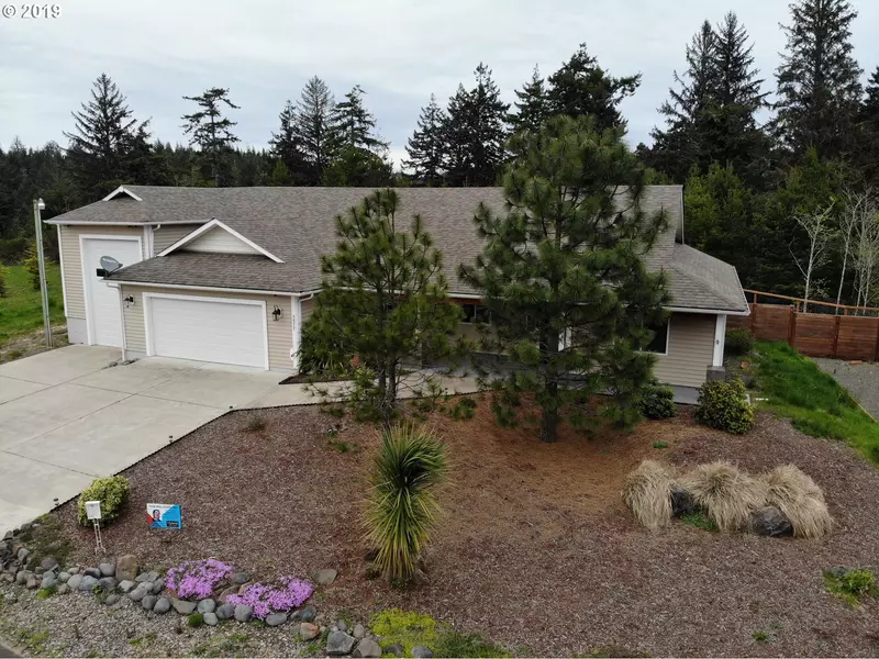 5577 CHITTUM LOOP, Florence, OR 97439