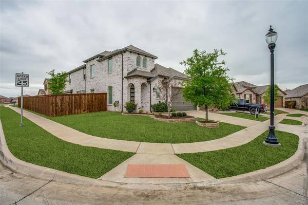 1408 Gelding Drive, Aubrey, TX 76227