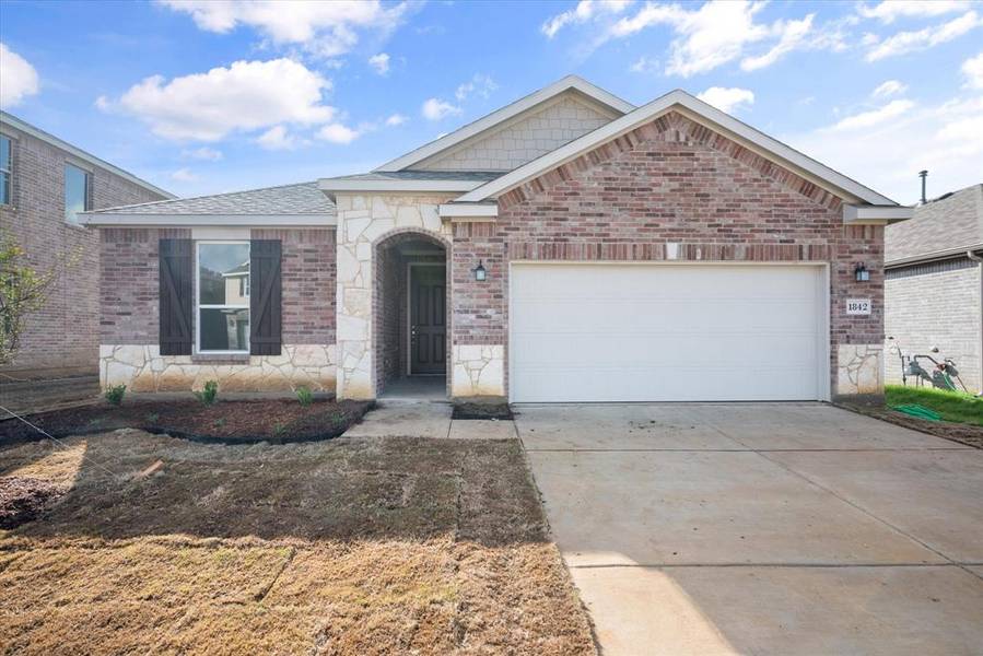 1842 Aslynn Circle, Aubrey, TX 76227