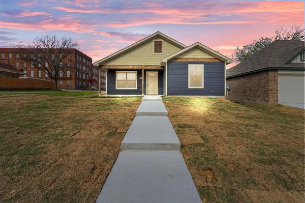 2601 Prairie Avenue, Fort Worth, TX 76164