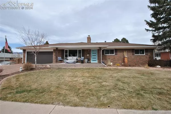 Colorado Springs, CO 80909,3106 Lees LN