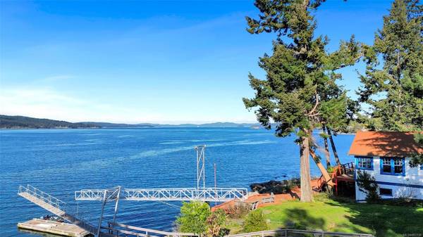 1034 Lands End Rd, North Saanich, BC V8L 5L3