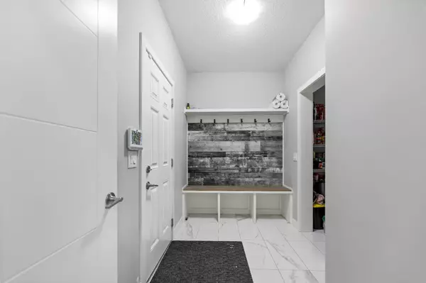 Calgary, AB T3R0Y4,63 Sherview GRV NW