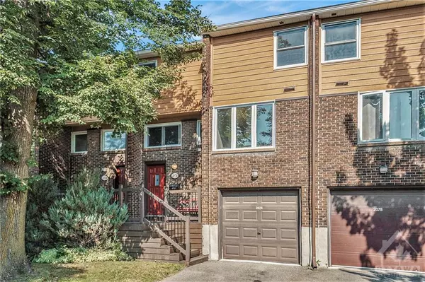 Ottawa, ON K1B 4P4,2076 ERIC CRES