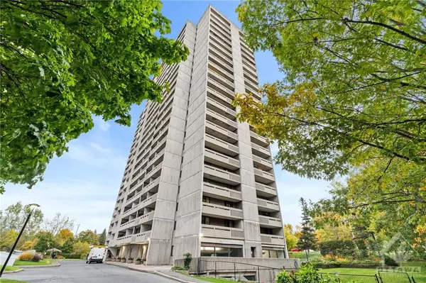 Ottawa, ON K2B 8G5,415 GREENVIEW AVE #1704