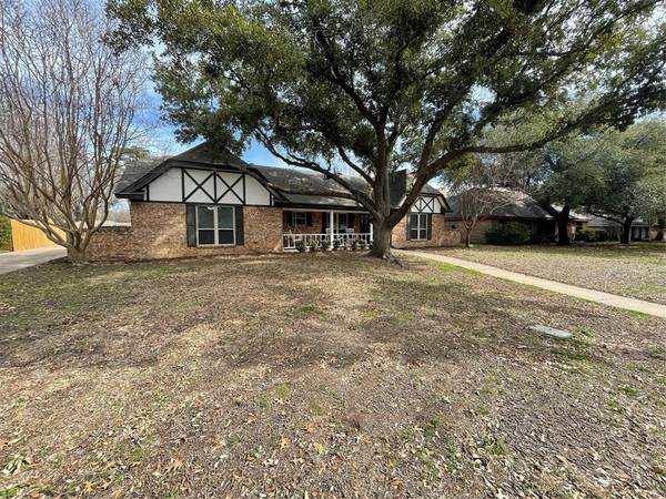 1113 Green River Trail, Cleburne, TX 76033