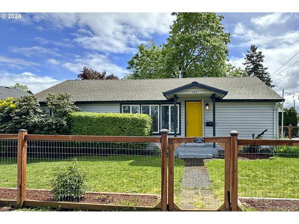 395 W BERKELEY ST, Gladstone, OR 97027