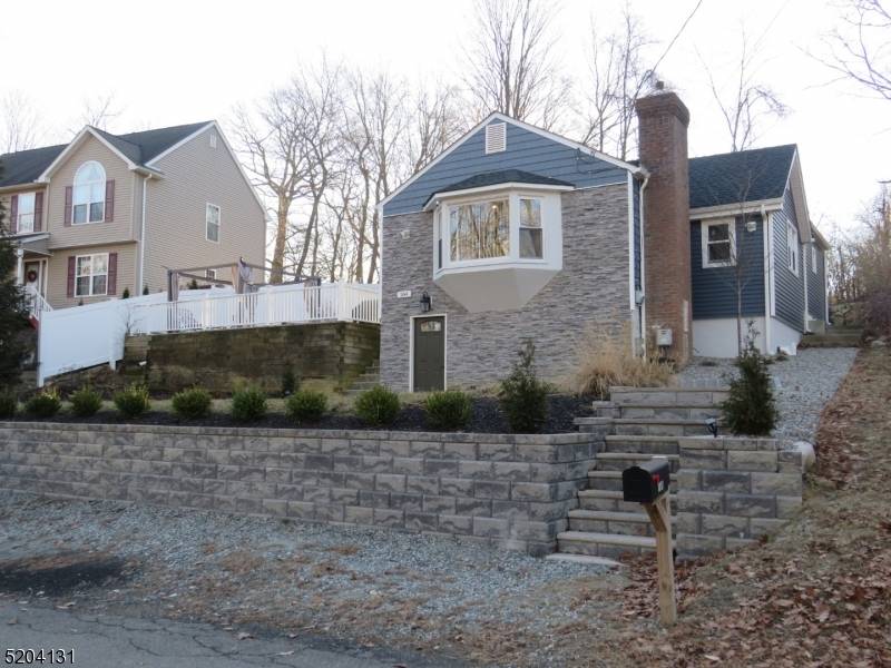 164 Upper Greenwood lake rd, West Milford Twp., NJ 07421