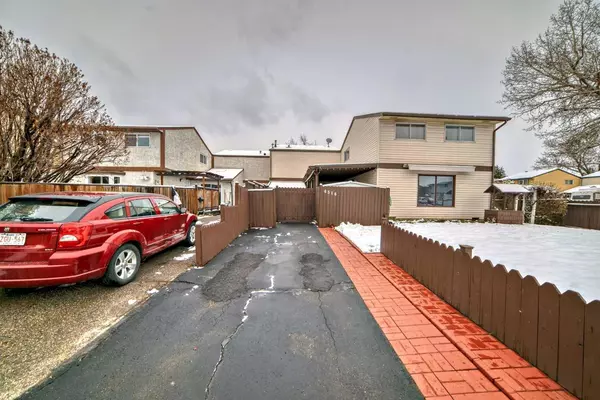 Calgary, AB T2A 3B2,4316 6 AVE SE