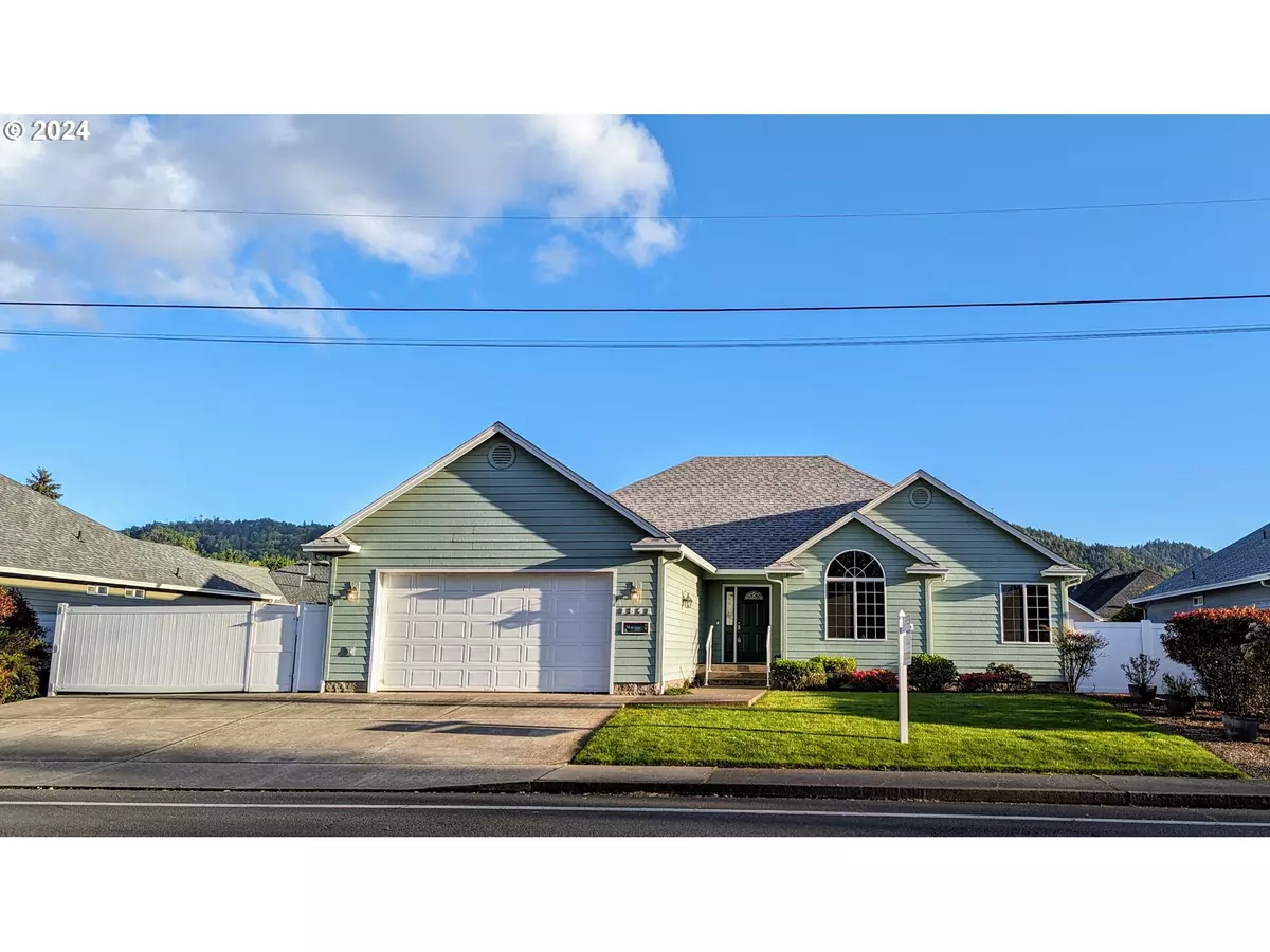 Roseburg, OR 97471,1541 NW HARVEY AVE