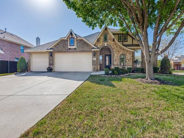 4402 Winding Glen Lane, Mansfield, TX 76063