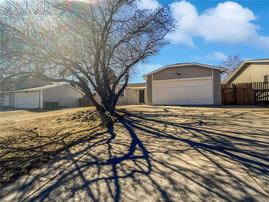 Colorado Springs, CO 80915,2060 Bula DR