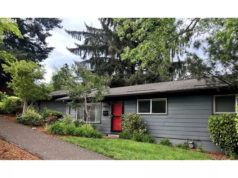 2902 NE FREMONT DR, Portland, OR 97220